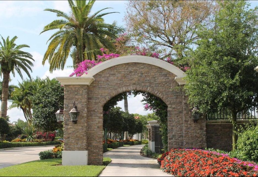 待售: $299,000 (2 贝兹, 2 浴室, 1728 平方英尺)