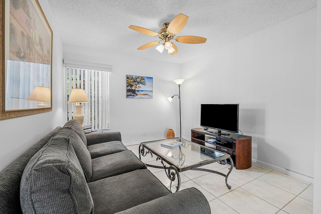 En Venta: $310,000 (3 camas, 2 baños, 1479 Pies cuadrados)