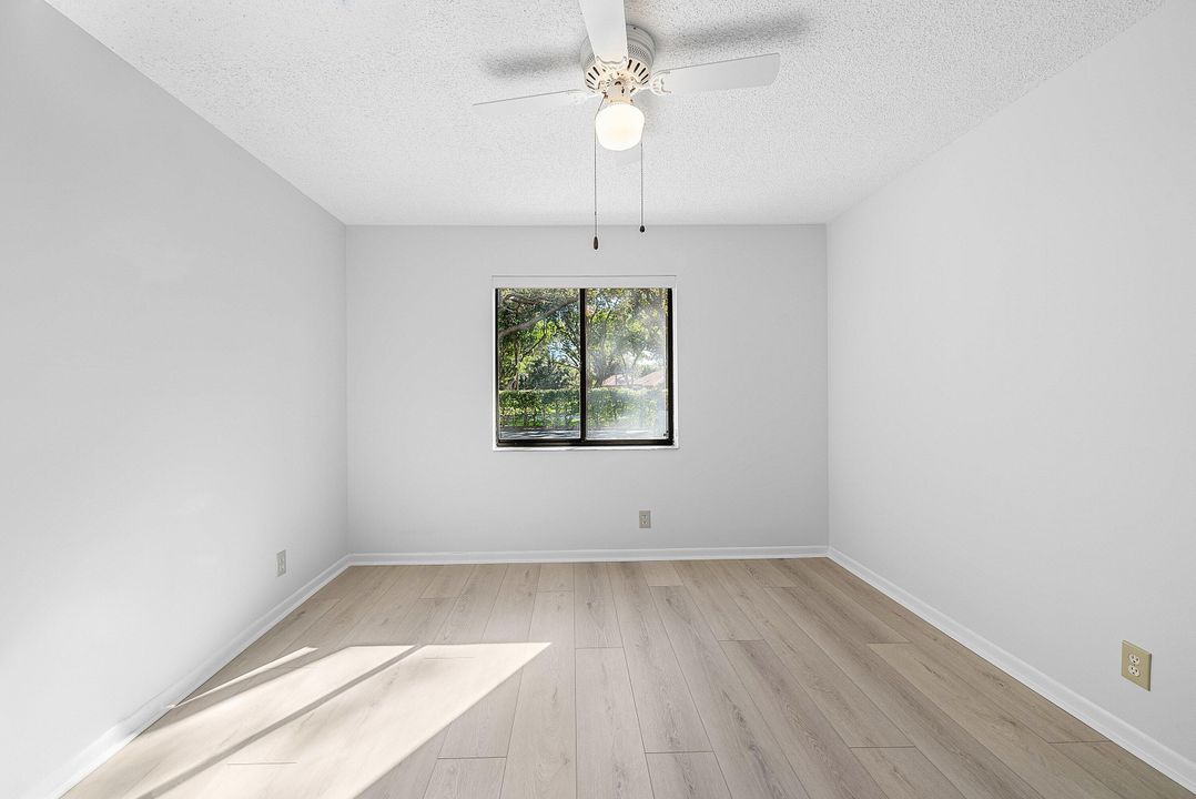 En Venta: $310,000 (3 camas, 2 baños, 1479 Pies cuadrados)