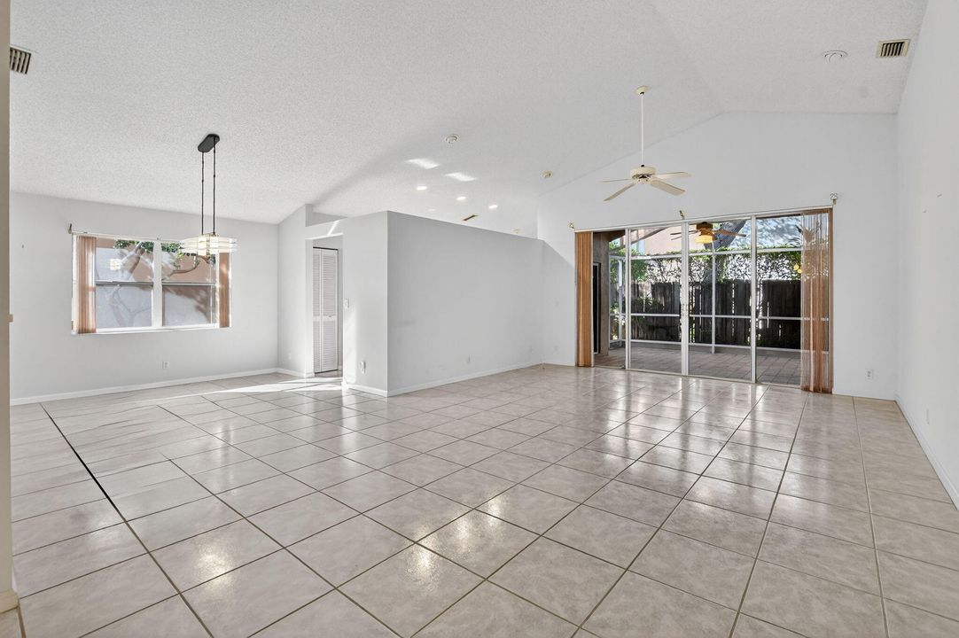 待售: $499,900 (3 贝兹, 2 浴室, 1781 平方英尺)