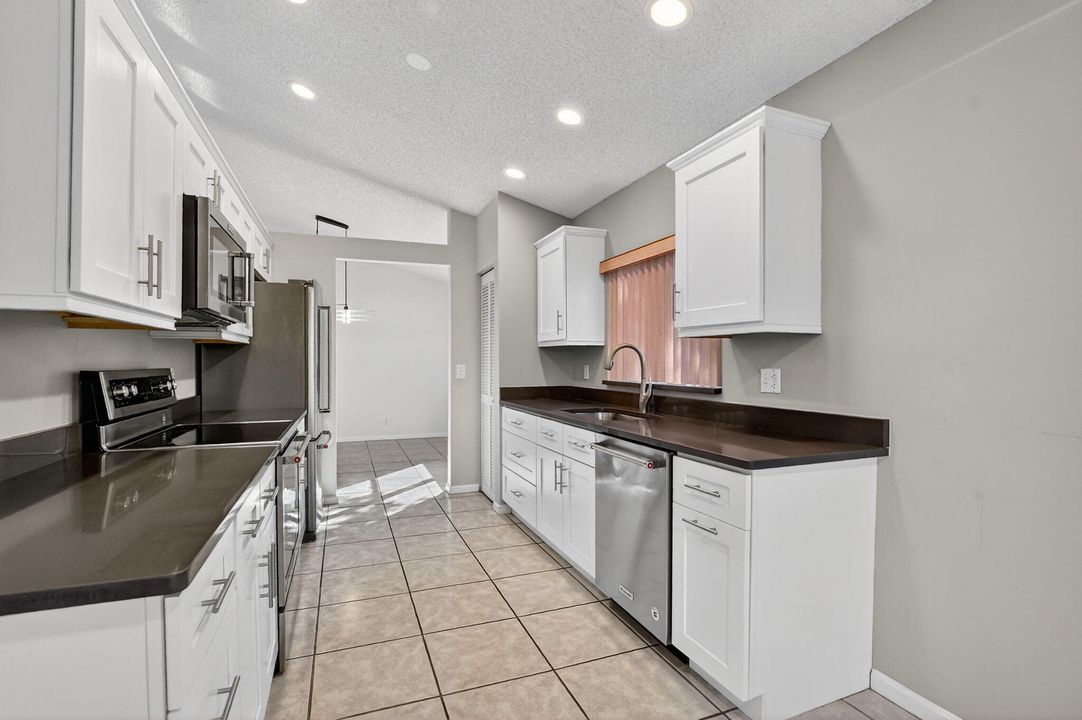 待售: $499,900 (3 贝兹, 2 浴室, 1781 平方英尺)