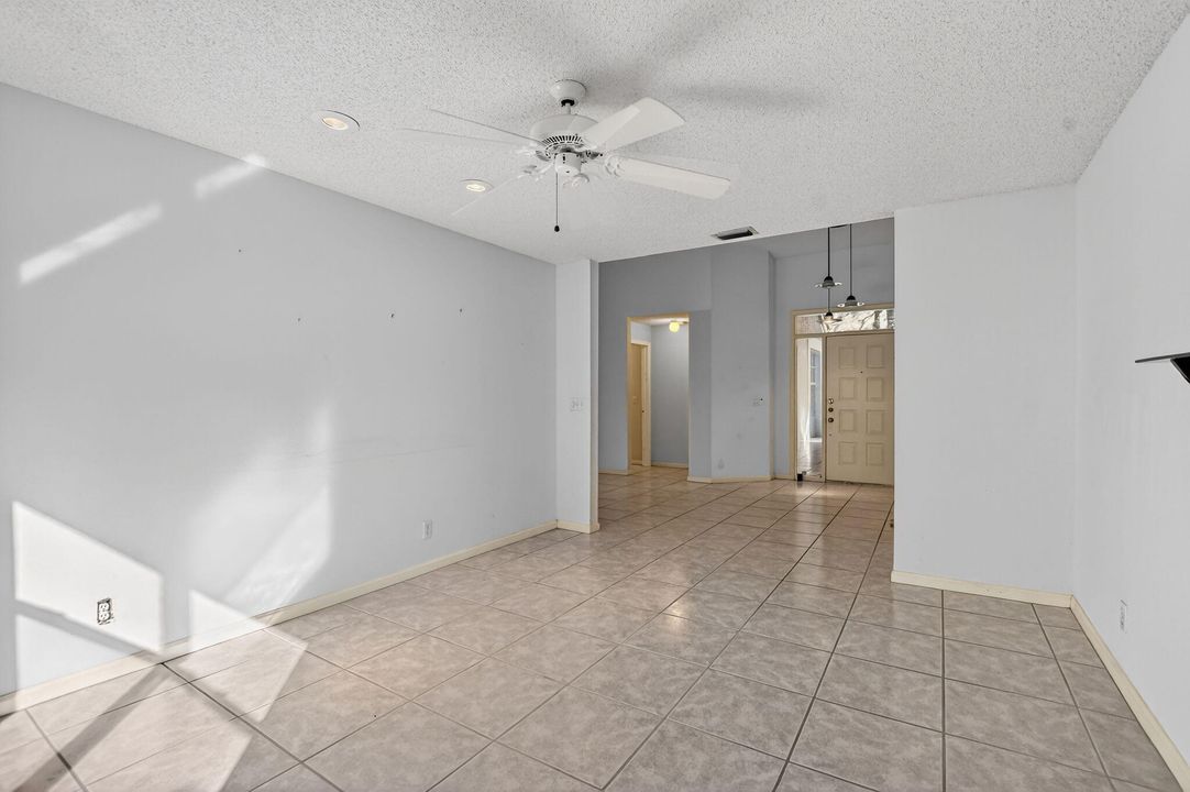 待售: $499,900 (3 贝兹, 2 浴室, 1781 平方英尺)