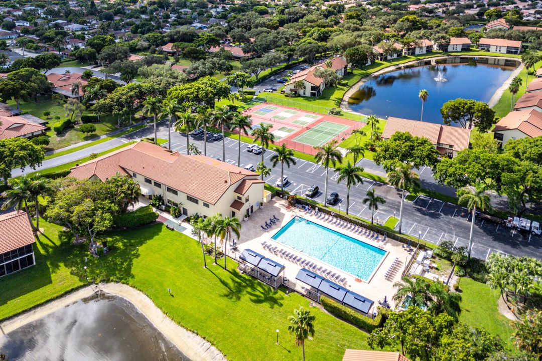 En Venta: $310,000 (3 camas, 2 baños, 1479 Pies cuadrados)