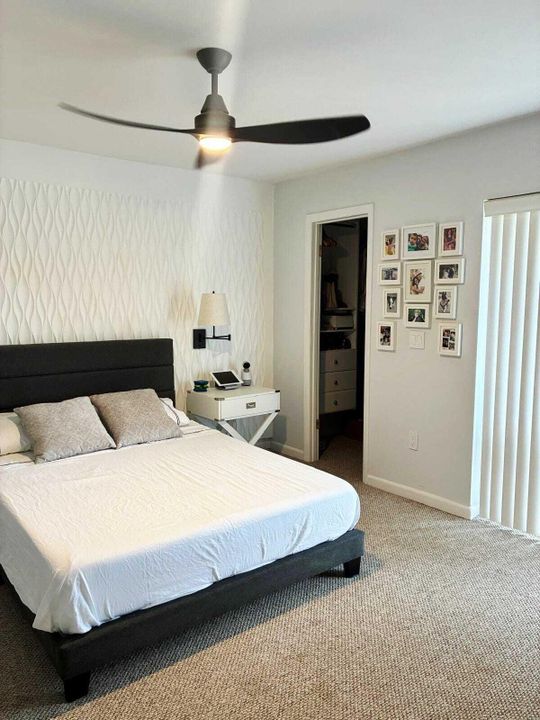 For Sale: $235,000 (2 beds, 2 baths, 888 Square Feet)