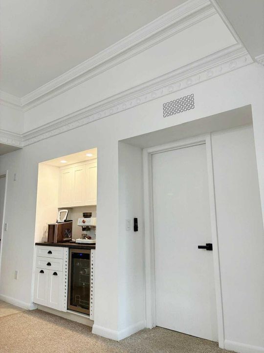 For Sale: $235,000 (2 beds, 2 baths, 888 Square Feet)