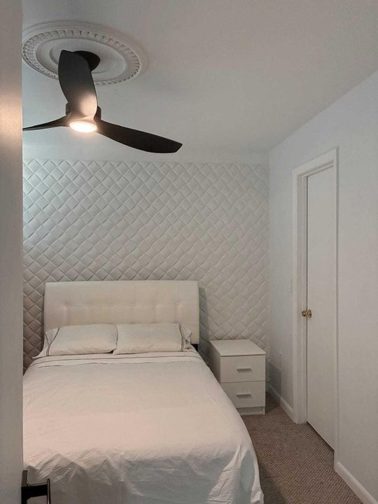 For Sale: $235,000 (2 beds, 2 baths, 888 Square Feet)