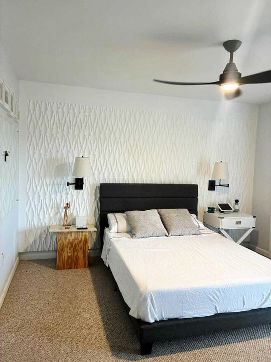 For Sale: $235,000 (2 beds, 2 baths, 888 Square Feet)