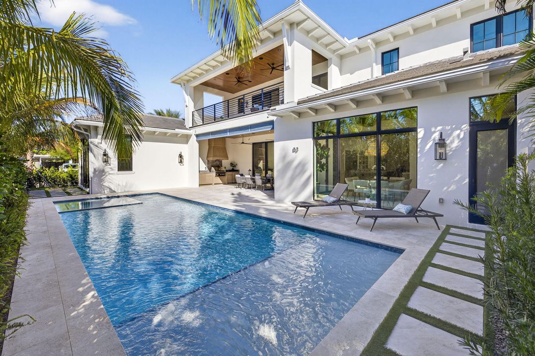 Active With Contract: $5,995,000 (4 beds, 5 baths, 4520 Square Feet)