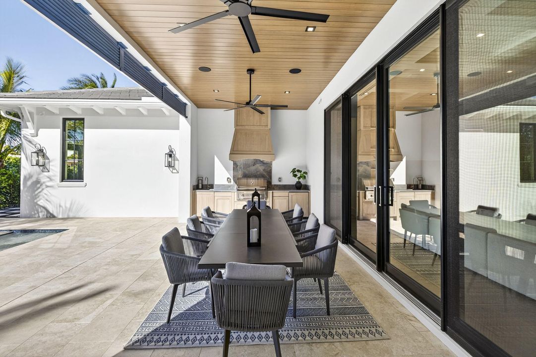 Active With Contract: $5,995,000 (4 beds, 5 baths, 4520 Square Feet)