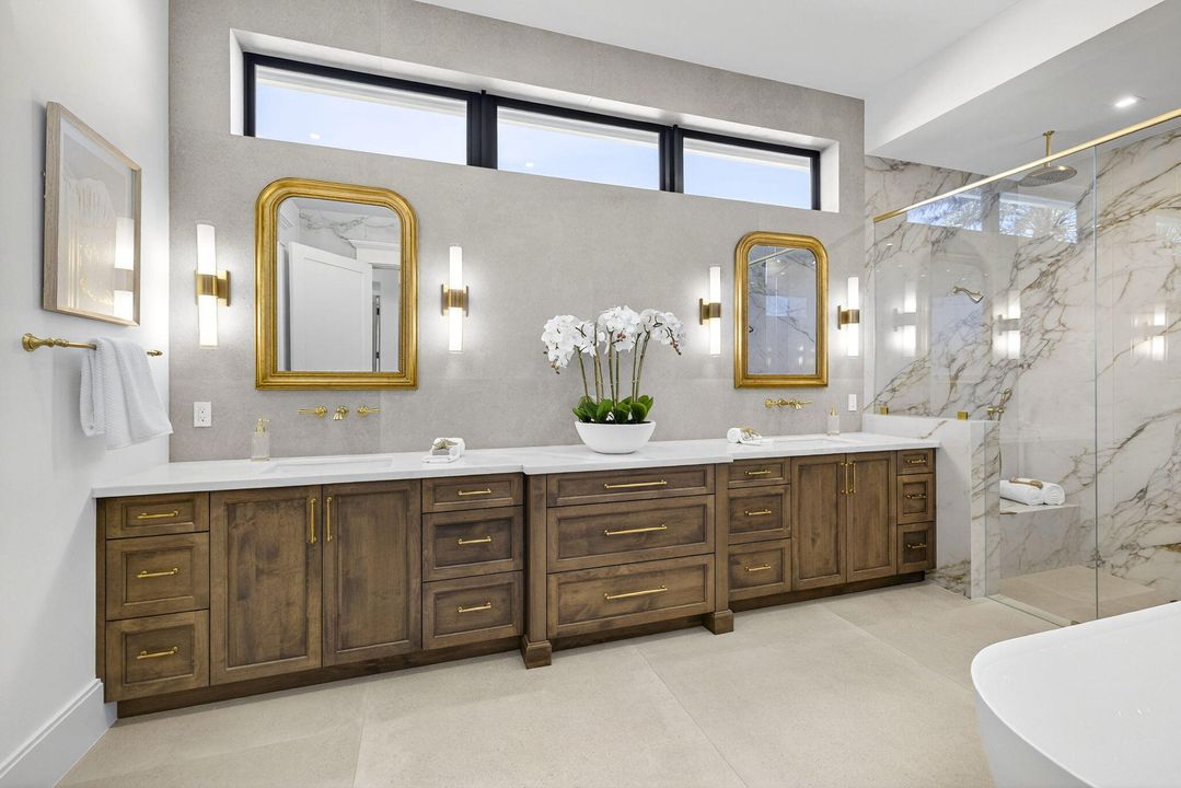 Active With Contract: $5,995,000 (4 beds, 5 baths, 4520 Square Feet)