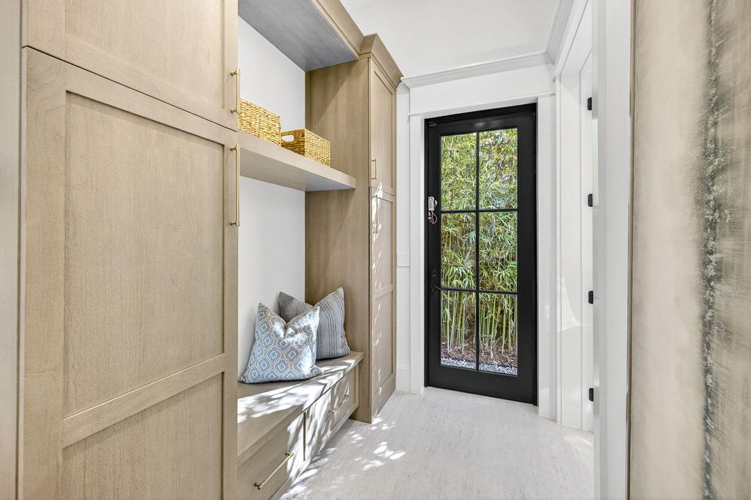 Active With Contract: $5,995,000 (4 beds, 5 baths, 4520 Square Feet)