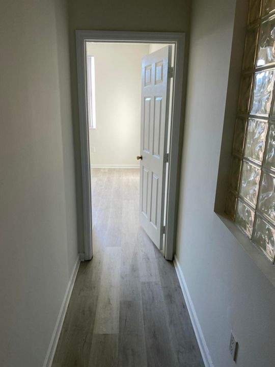 For Rent: $2,200 (3 beds, 2 baths, 1113 Square Feet)