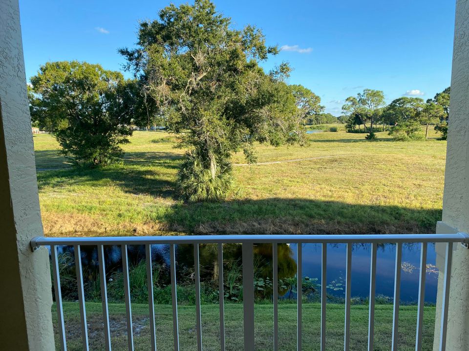 For Rent: $2,200 (3 beds, 2 baths, 1113 Square Feet)