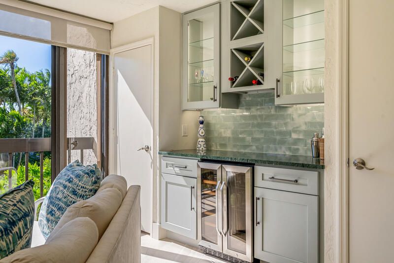 For Sale: $560,000 (2 beds, 2 baths, 1643 Square Feet)