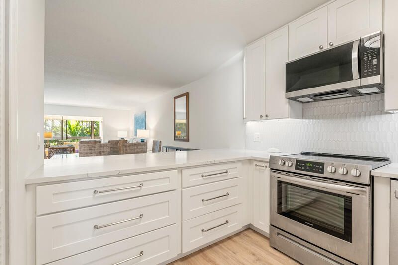 For Sale: $560,000 (2 beds, 2 baths, 1643 Square Feet)