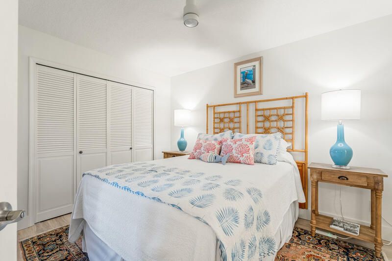 For Sale: $560,000 (2 beds, 2 baths, 1643 Square Feet)