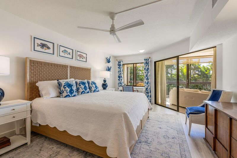 For Sale: $560,000 (2 beds, 2 baths, 1643 Square Feet)