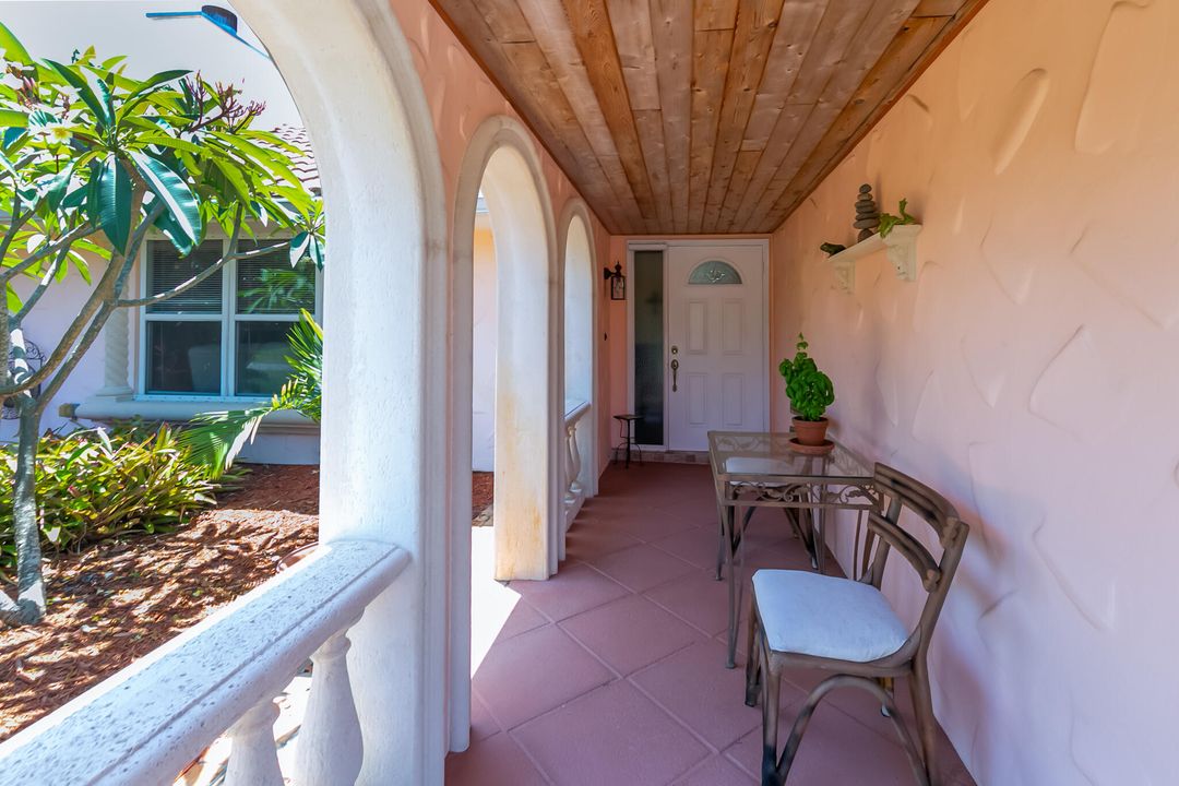 For Sale: $499,000 (3 beds, 2 baths, 1759 Square Feet)