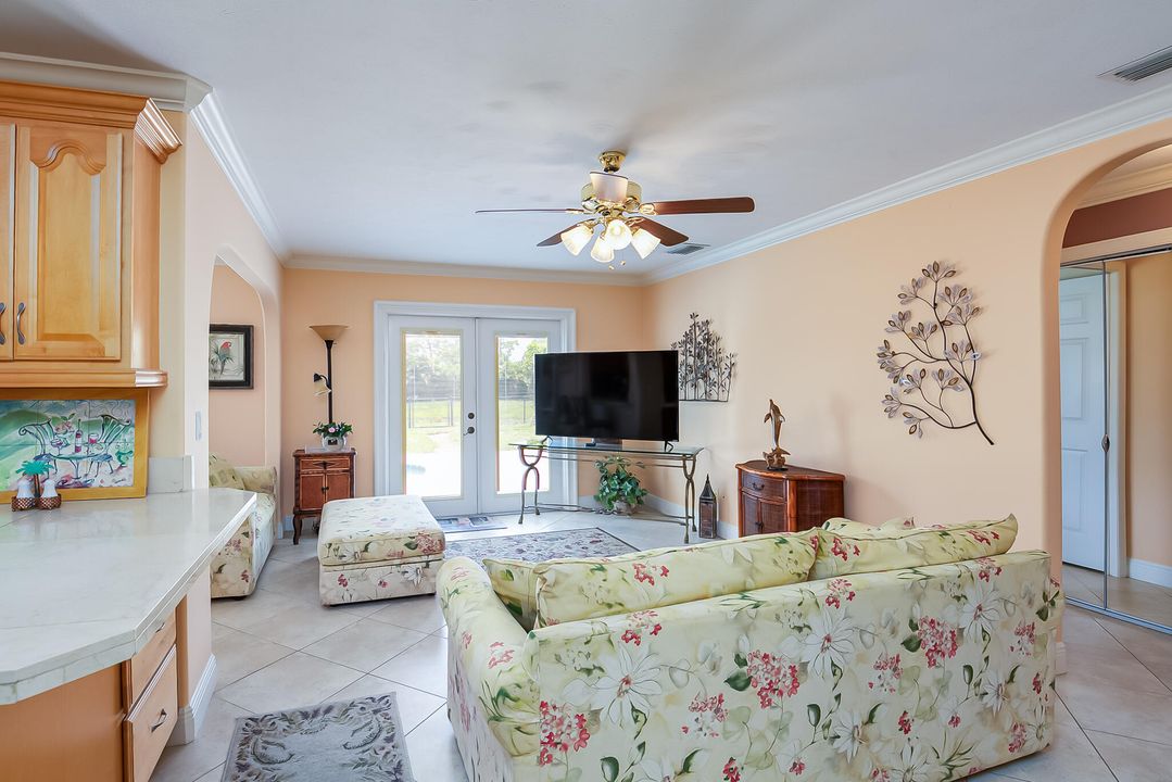 For Sale: $499,000 (3 beds, 2 baths, 1759 Square Feet)