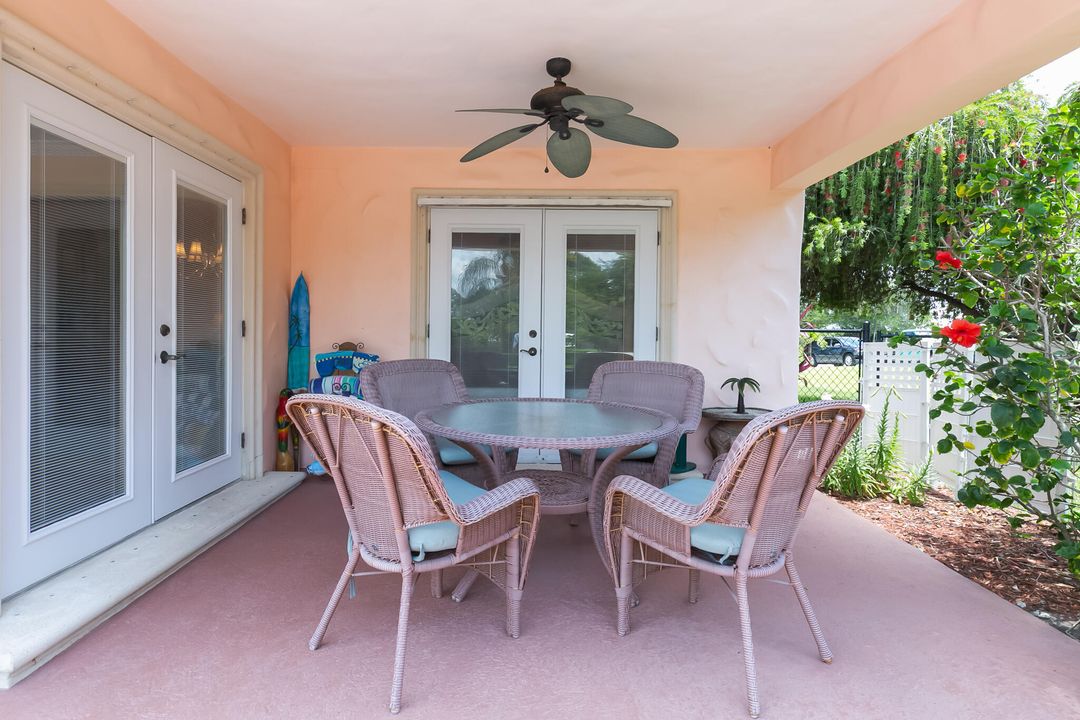 For Sale: $499,000 (3 beds, 2 baths, 1759 Square Feet)