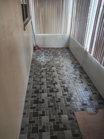 Active With Contract: $95,000 (2 beds, 2 baths, 1185 Square Feet)