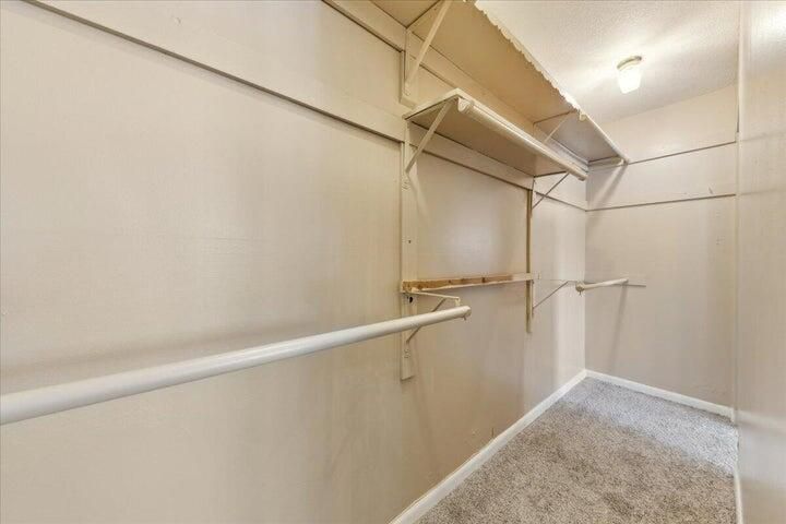 Active With Contract: $95,000 (2 beds, 2 baths, 1185 Square Feet)