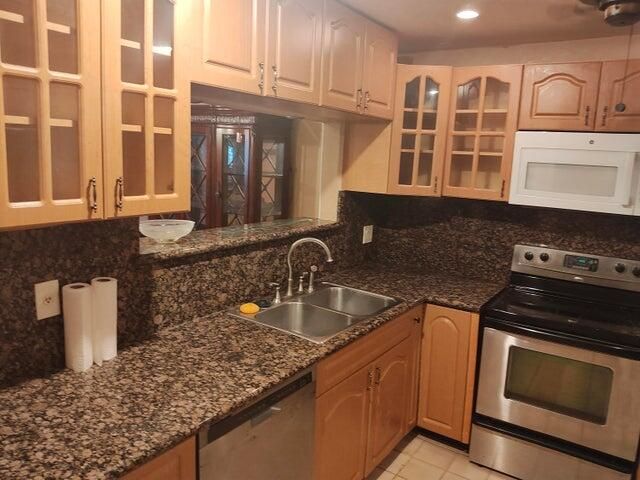 Active With Contract: $95,000 (2 beds, 2 baths, 1185 Square Feet)