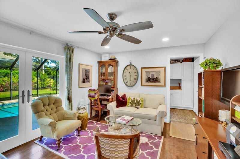 待售: $1,999,999 (3 贝兹, 2 浴室, 1956 平方英尺)