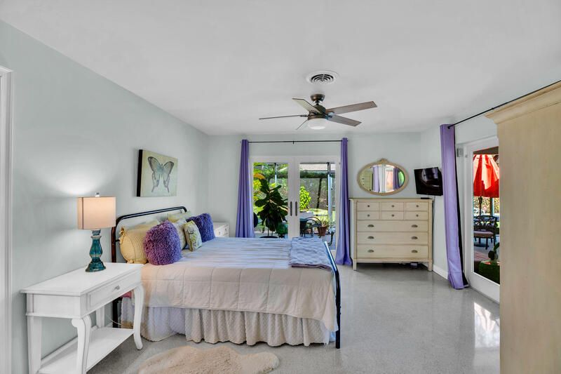 待售: $1,999,999 (3 贝兹, 2 浴室, 1956 平方英尺)