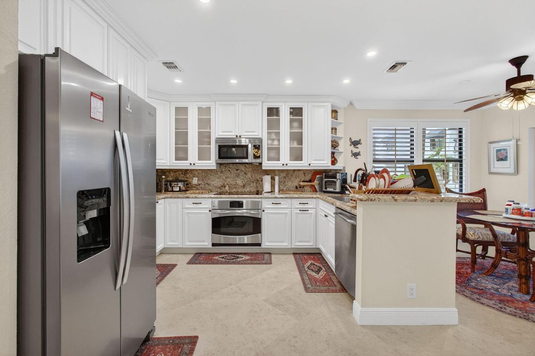 待售: $2,749,500 (3 贝兹, 3 浴室, 2680 平方英尺)