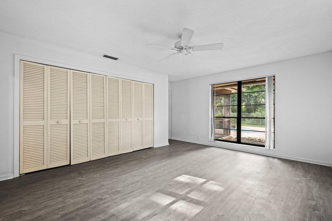 Activo con contrato: $559,000 (3 camas, 2 baños, 1946 Pies cuadrados)