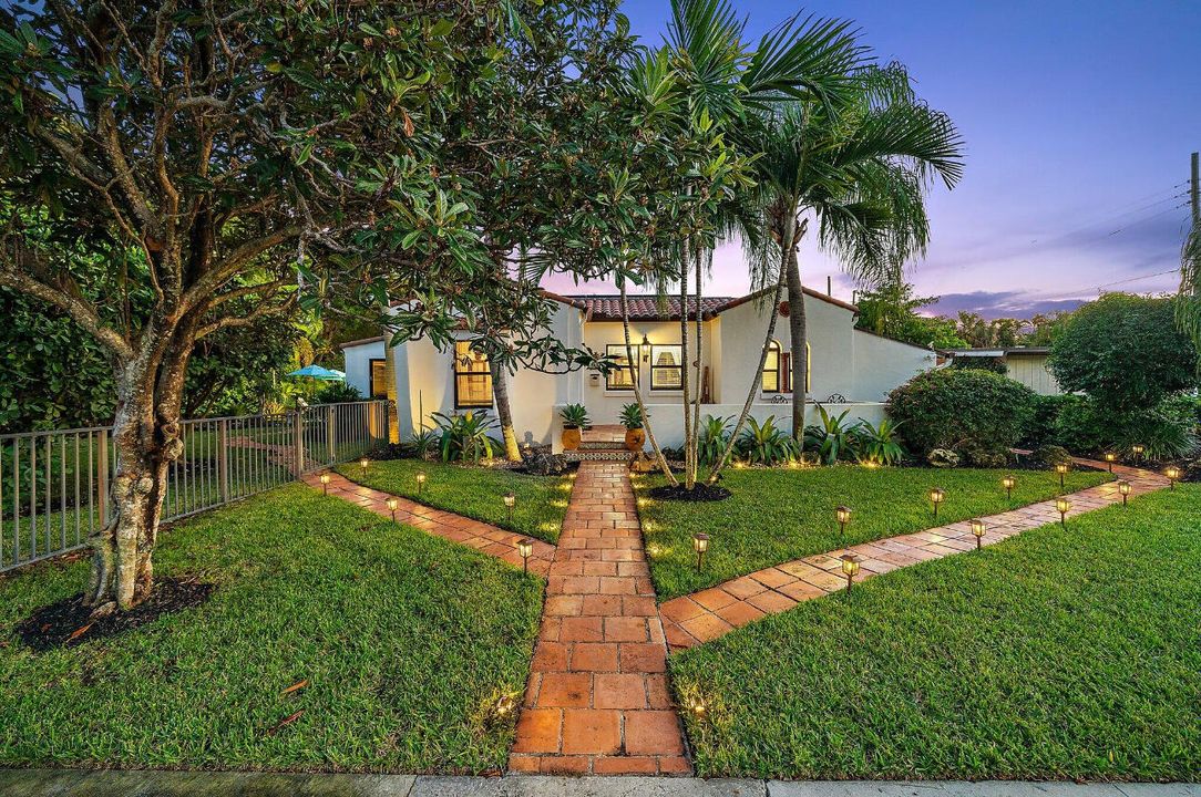 En Renta: $11,000 (4 camas, 4 baños, 2758 Pies cuadrados)