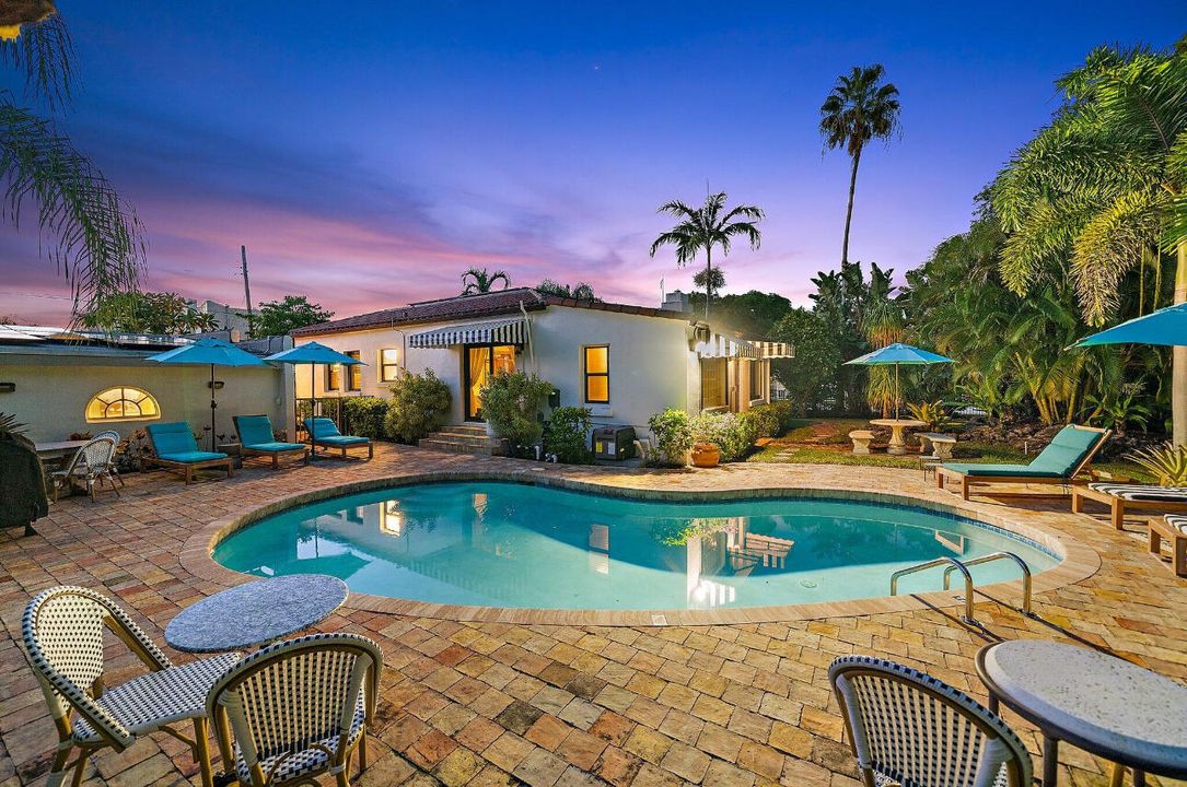 En Renta: $11,000 (4 camas, 4 baños, 2758 Pies cuadrados)