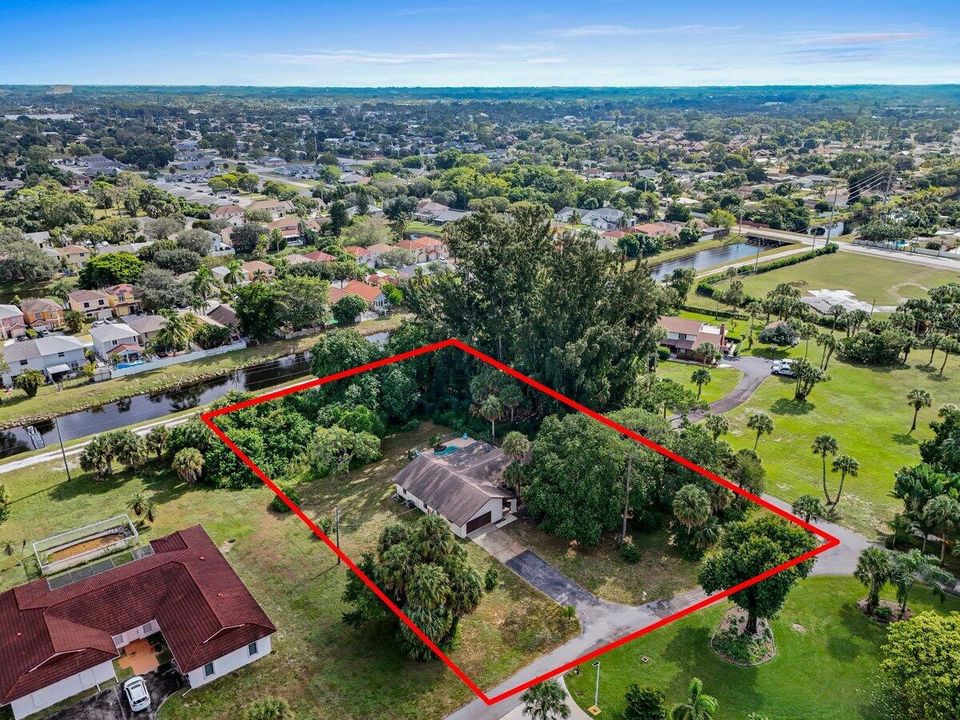 Activo con contrato: $559,000 (3 camas, 2 baños, 1946 Pies cuadrados)