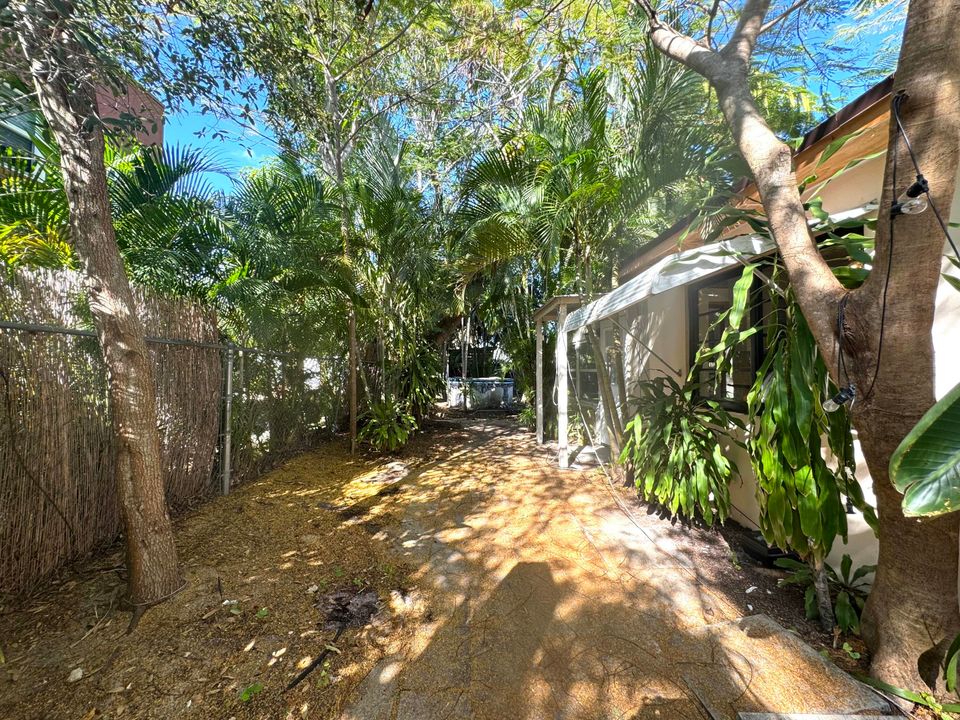 En Venta: $700,000 (2 camas, 2 baños, 1078 Pies cuadrados)