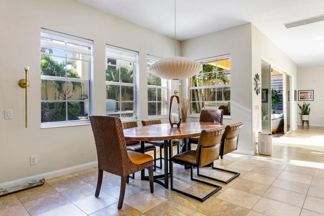 For Sale: $1,199,000 (3 beds, 3 baths, 2470 Square Feet)