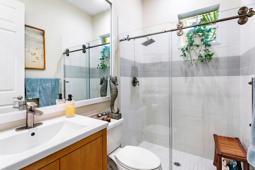 For Sale: $1,199,000 (3 beds, 3 baths, 2470 Square Feet)