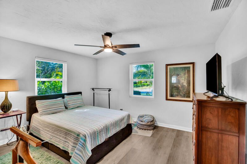 For Sale: $475,000 (3 beds, 3 baths, 1764 Square Feet)