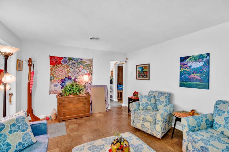 For Sale: $475,000 (3 beds, 3 baths, 1764 Square Feet)