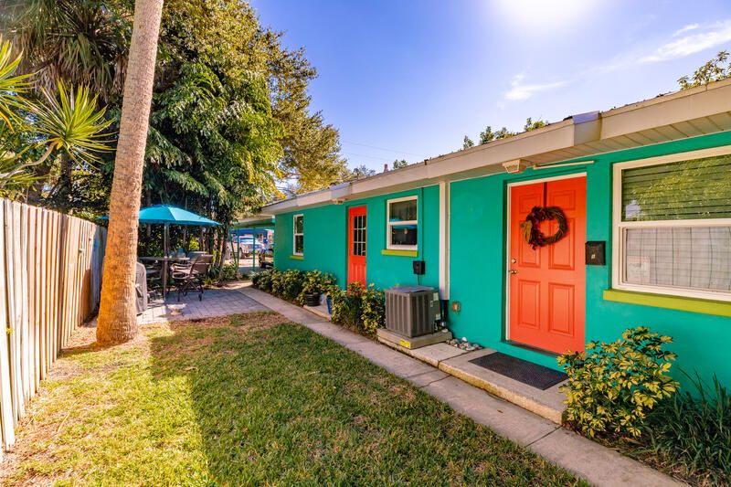 For Sale: $475,000 (3 beds, 3 baths, 1764 Square Feet)