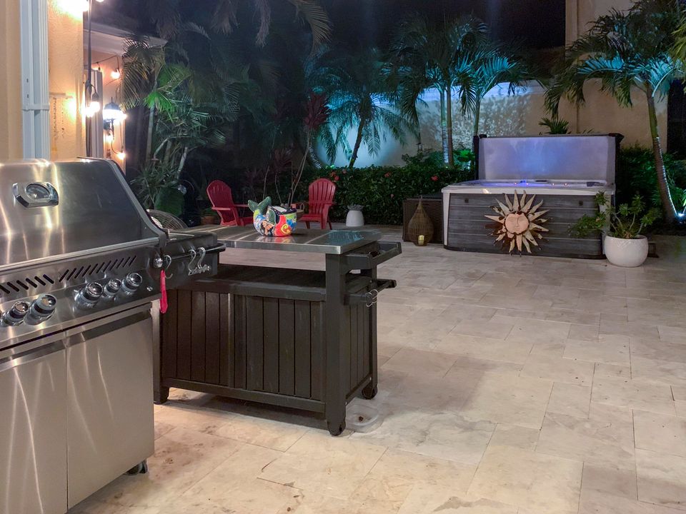 For Sale: $1,199,000 (3 beds, 3 baths, 2470 Square Feet)