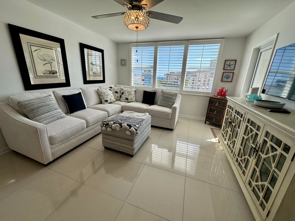 В аренду: $2,900 (2 спален, 2 ванн, 1000 Квадратных фут)