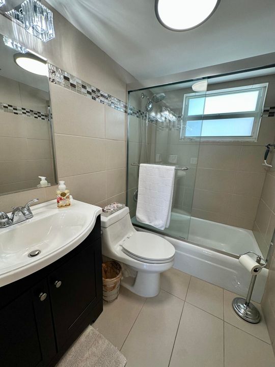 В аренду: $2,900 (2 спален, 2 ванн, 1000 Квадратных фут)