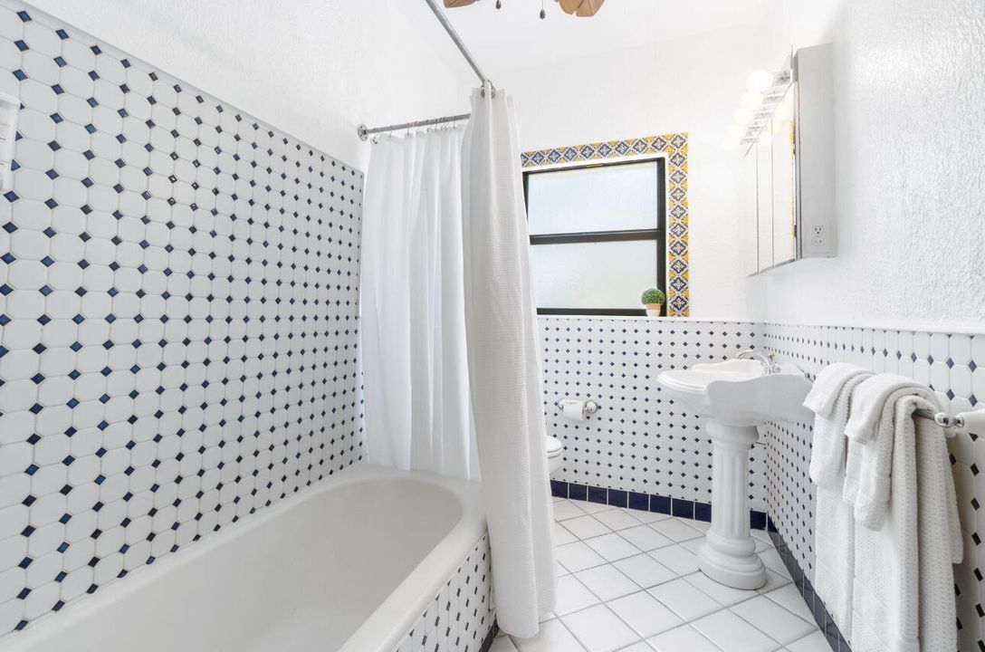 En Renta: $11,000 (4 camas, 4 baños, 2758 Pies cuadrados)