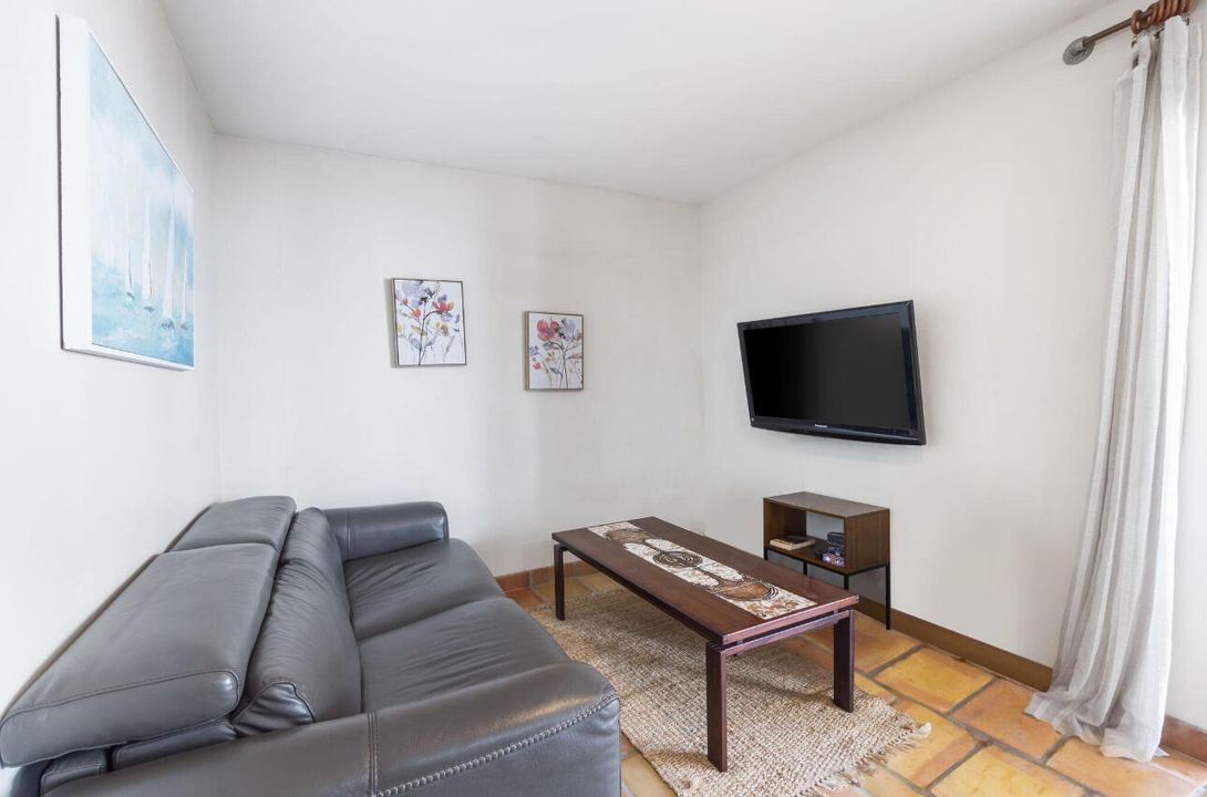 En Renta: $11,000 (4 camas, 4 baños, 2758 Pies cuadrados)