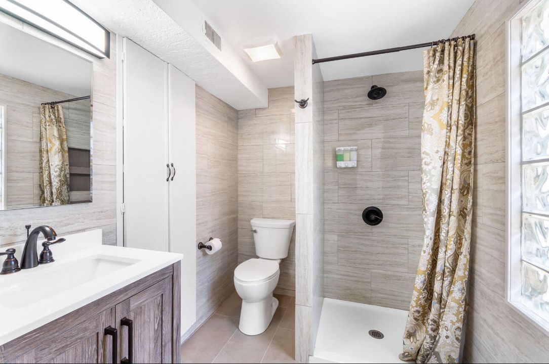 En Renta: $11,000 (4 camas, 4 baños, 2758 Pies cuadrados)