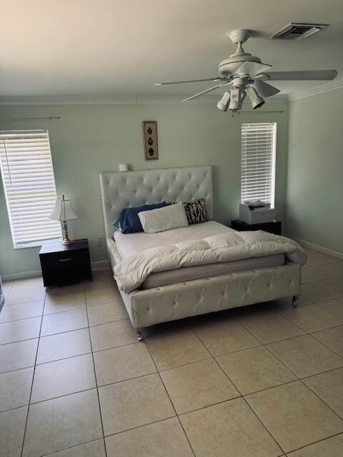 For Sale: $499,999 (4 beds, 2 baths, 1934 Square Feet)