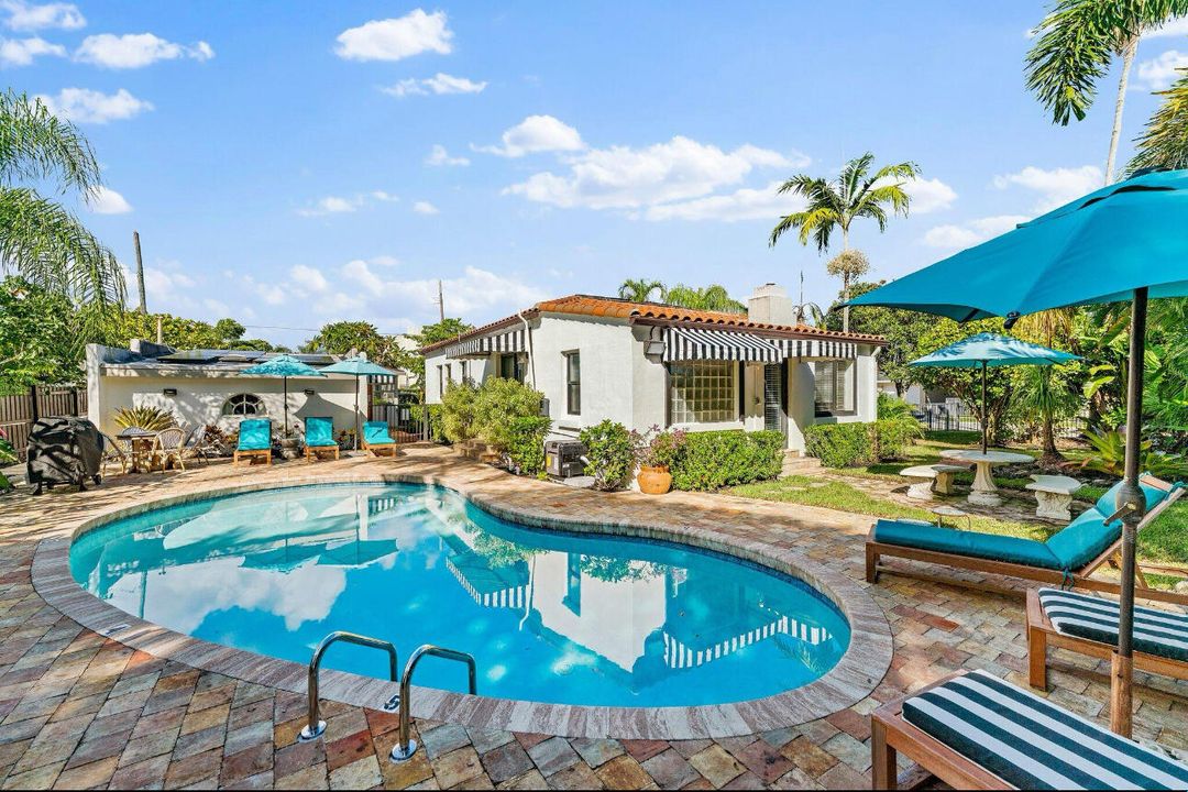 En Renta: $11,000 (4 camas, 4 baños, 2758 Pies cuadrados)