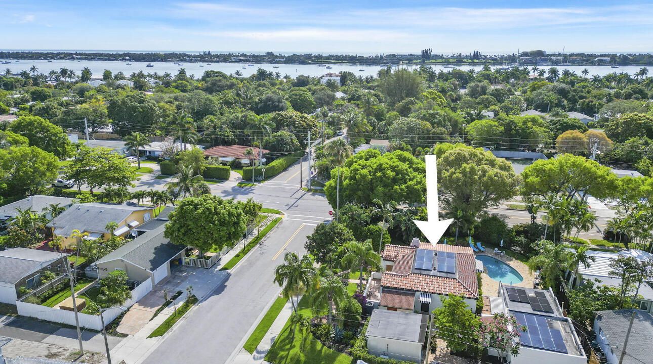 En Renta: $11,000 (4 camas, 4 baños, 2758 Pies cuadrados)