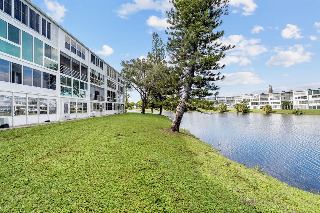 На продажу: $99,000 (1 спален, 1 ванн, 700 Квадратных фут)